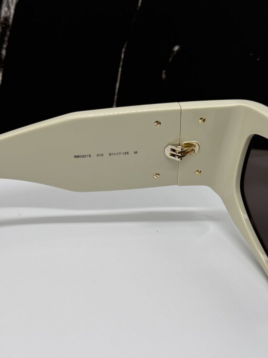 NEW BALENCIAGA BB0321S 010 IVORY WOMEN CAT EYE SUNGLASSES BALENCIAGA EYEWEAR main image 4